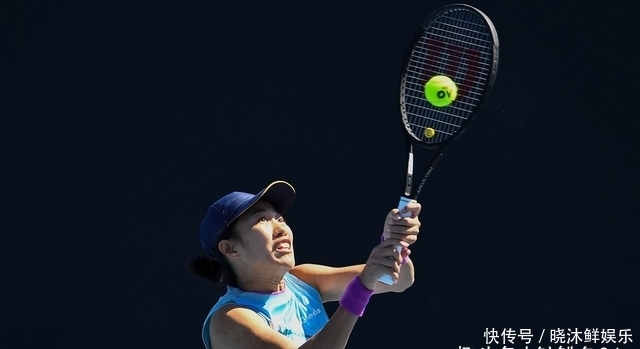 他总是坚持 他总是坚持